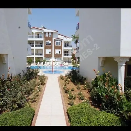 Gran Mediterra Sitesi Apartment