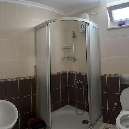 Gran Mediterra Sitesi Apartment